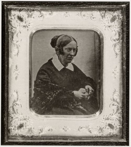 Deutscher Photograph um 1845: Portrt der Dichterin Annette von Droste-Hlshoff